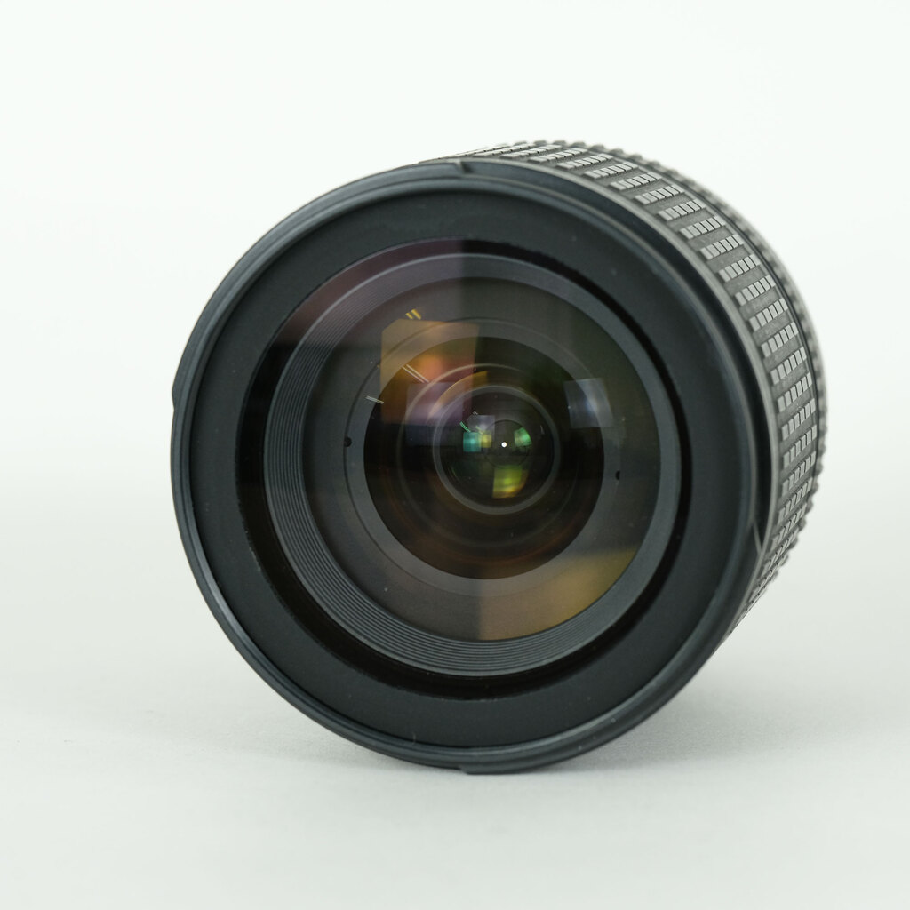 Nikon AF-S DX ED 18-135mm F3.5-5.6 G(IF) Nikon AF-S DX ED 18-135mm F3.5-5.6 G(IF)