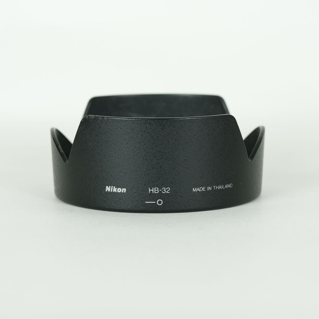 Nikon AF-S DX ED 18-135mm F3.5-5.6 G(IF) Nikon AF-S DX ED 18-135mm F3.5-5.6 G(IF)