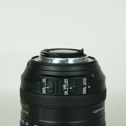 Nikon AF-S DX NIKKOR 16-80mm f/2.8-4E ED VR Nikon AF-S DX NIKKOR 16-80mm f/2.8-4E ED VR