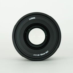 Panasonic LUMIX S 50mm F1.8 Panasonic LUMIX S 50mm F1.8