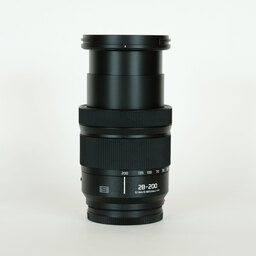 Panasonic LUMIX S 28-200mm F4-7.1 MACRO O.I.S. Panasonic LUMIX S 28-200mm F4-7.1 MACRO O.I.S.