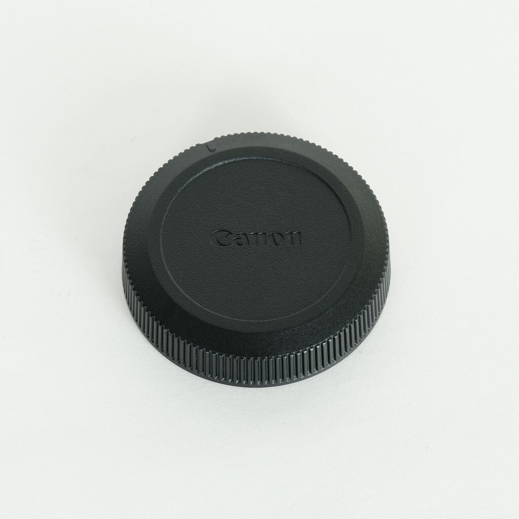 Canon RF35mm F1.8 MACRO IS STM