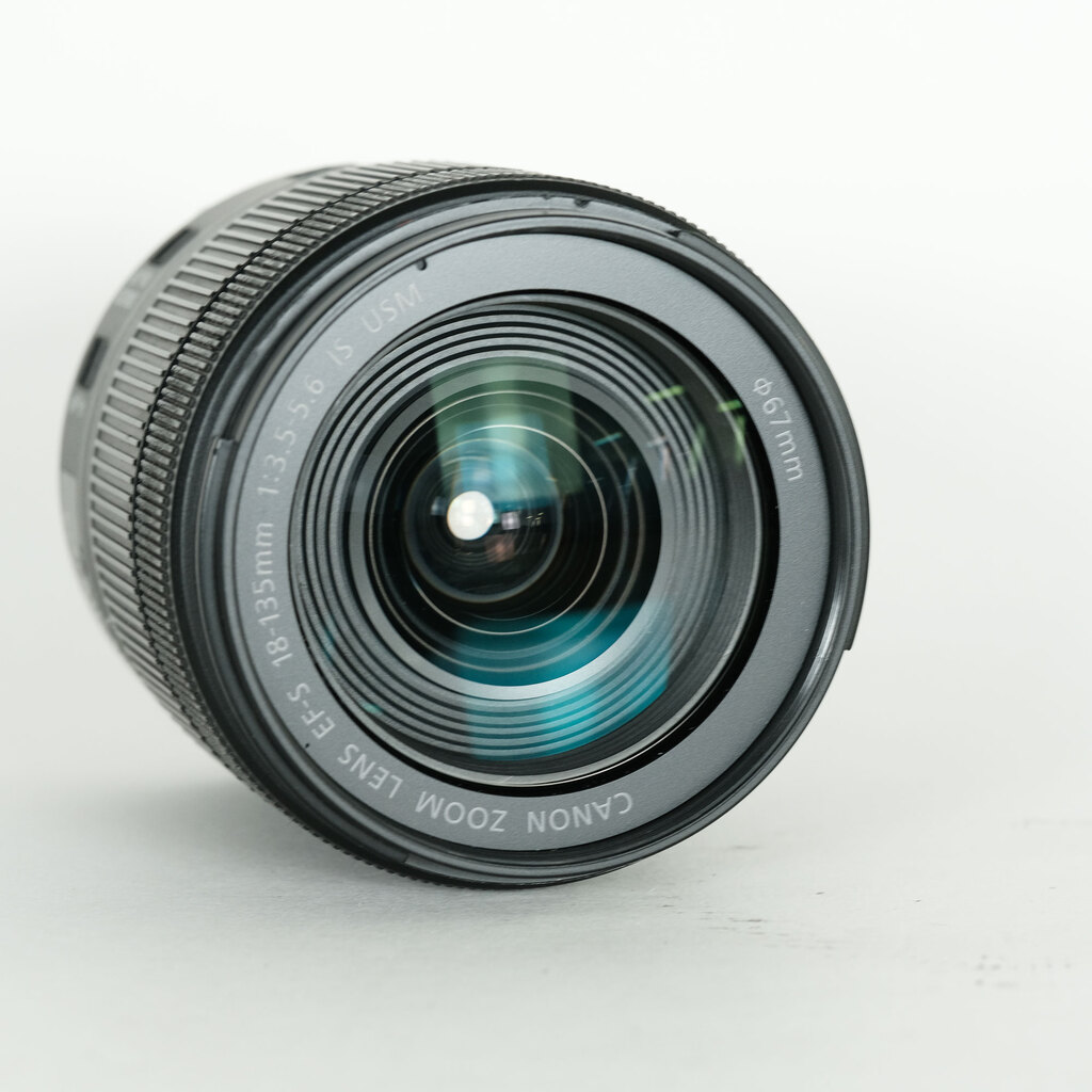 Canon EF-S18-135mm F3.5-5.6 IS USM