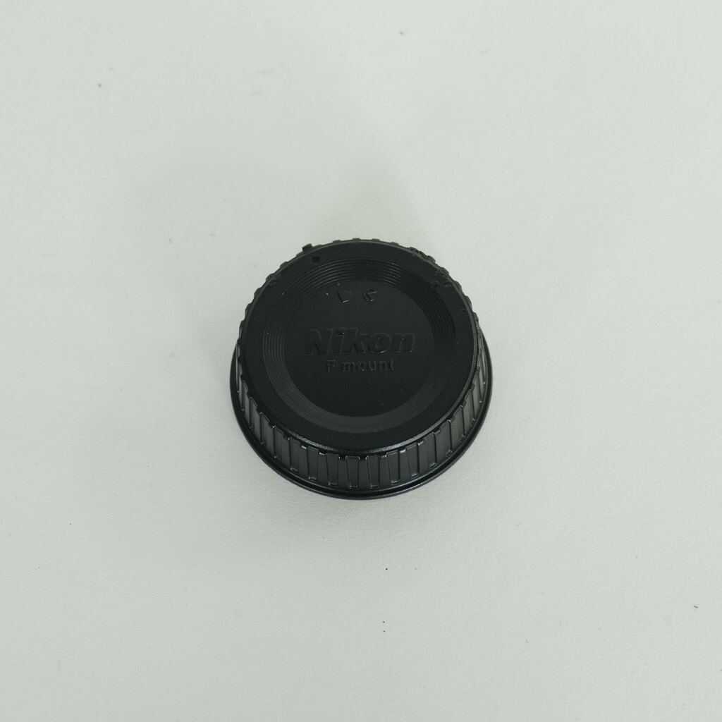 Nikon AF-S DX NIKKOR 16-80mm f/2.8-4E ED VR Nikon AF-S DX NIKKOR 16-80mm f/2.8-4E ED VR