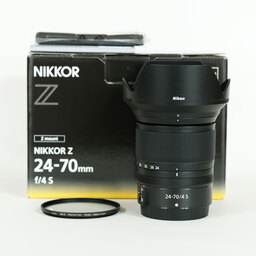 Nikon NIKKOR Z 24-70mm f/4 S Nikon NIKKOR Z 24-70mm f/4 S