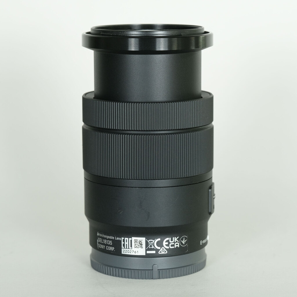 SONY E 18-135mm F3.5-5.6 OSS SEL18135