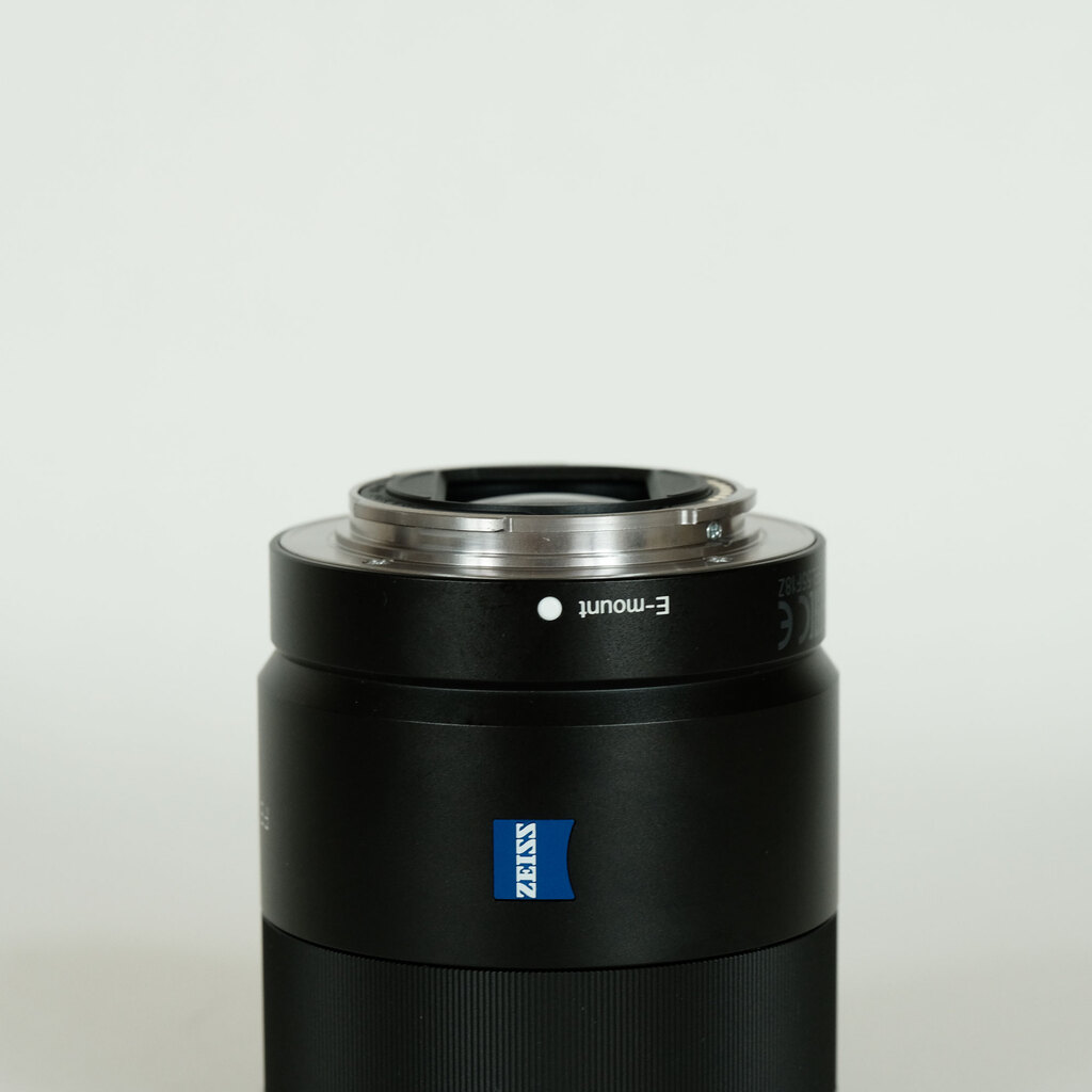 SONY Sonnar T* FE 55mm F1.8 ZA SEL55F18Z SONY Sonnar T* FE 55mm F1.8 ZA SEL55F18Z