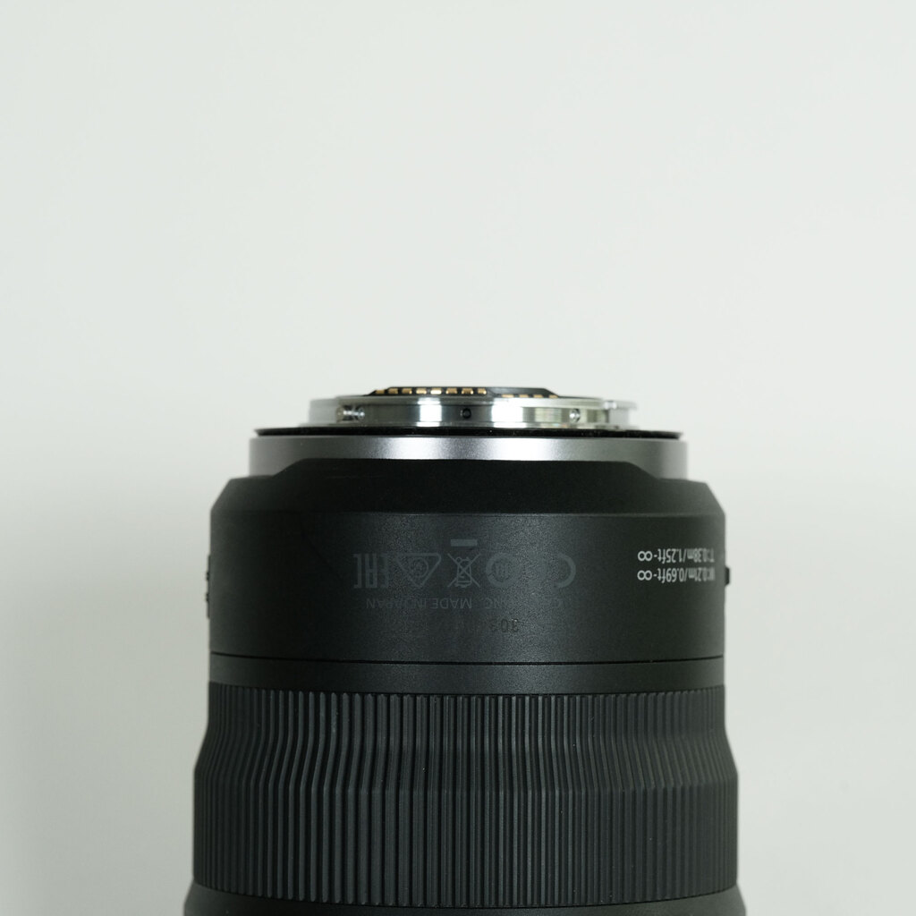 Canon RF24-70mm F2.8 L IS USM Canon RF24-70mm F2.8 L IS USM