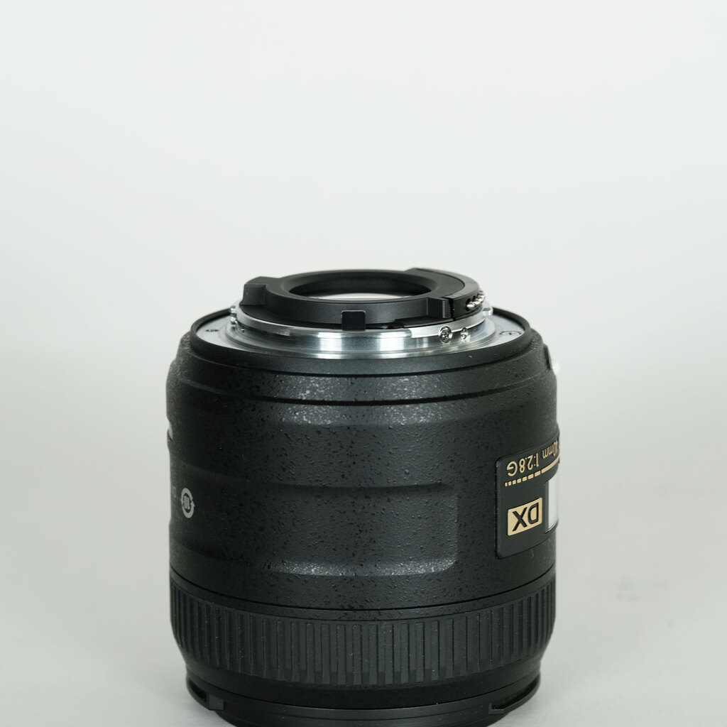 Nikon AF-S DX Micro NIKKOR 40mm f/2.8G