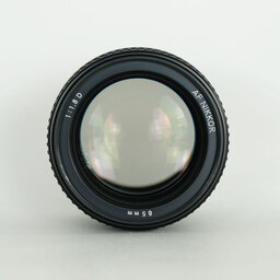 Nikon Ai AF Nikkor 85mm f/1.8D Nikon Ai AF Nikkor 85mm f/1.8D