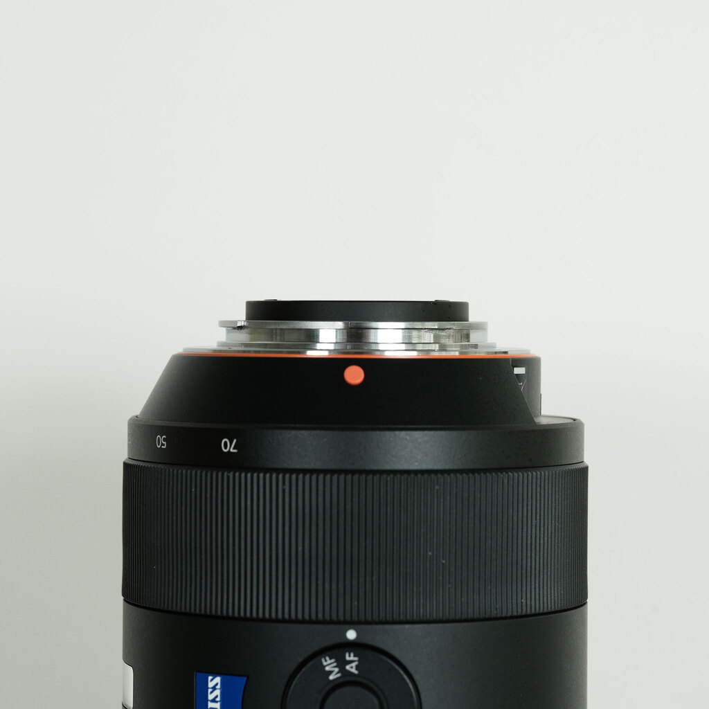SONY Vario-Sonnar T* 24-70mm F2.8 ZA SSM SAL2470Z SONY Vario-Sonnar T* 24-70mm F2.8 ZA SSM SAL2470Z