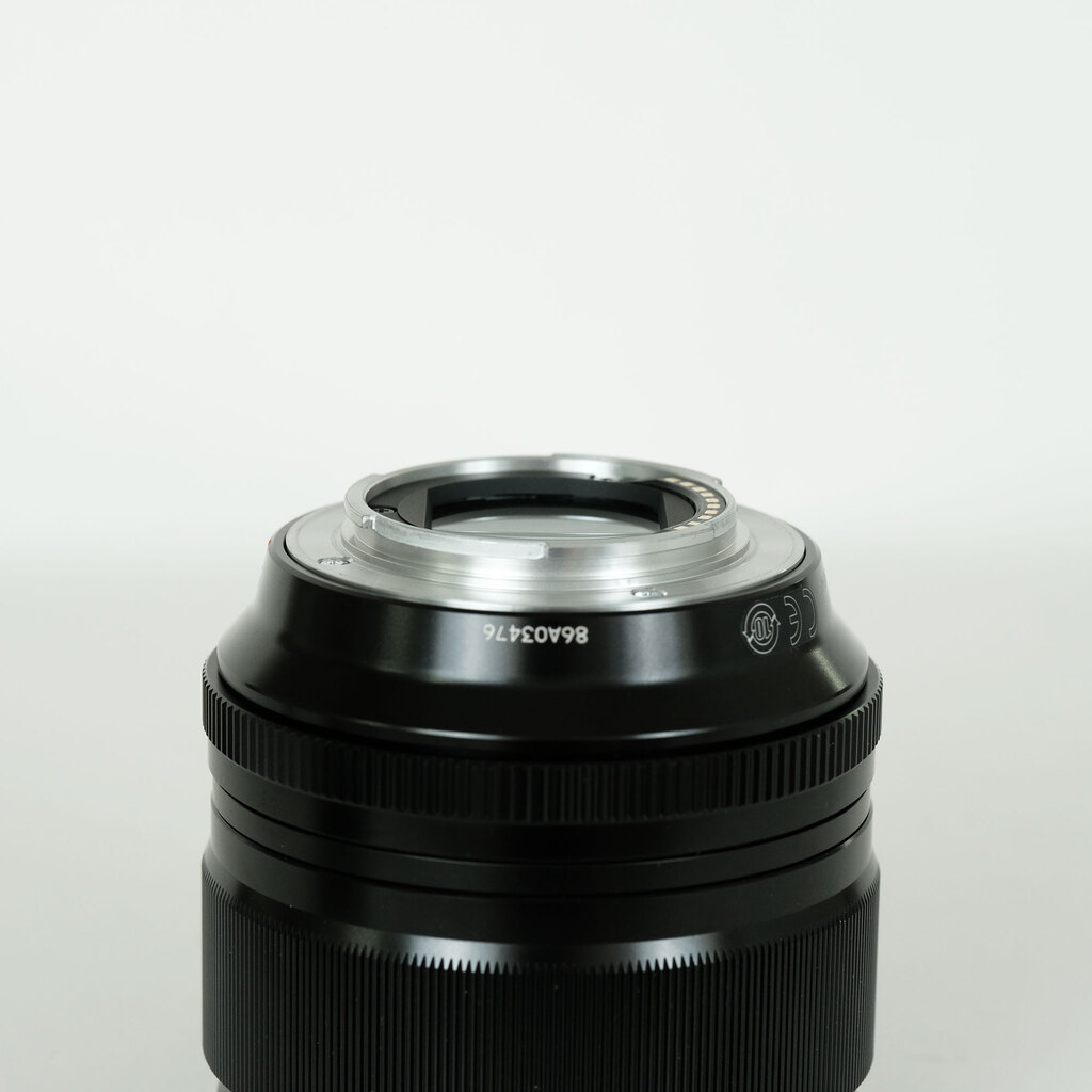 FUJIFILM XF56mmF1.2 R FUJIFILM XF56mmF1.2 R