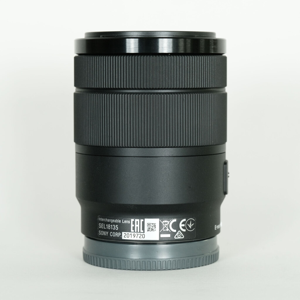 SONY E 18-135mm F3.5-5.6 OSS SEL18135