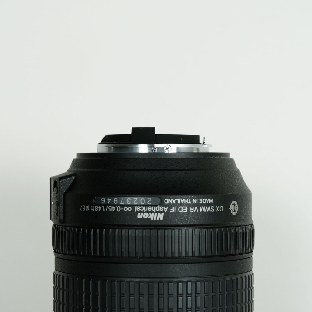 Nikon AF-S DX NIKKOR 18-140mm F3.5-5.6G ED VR Nikon AF-S DX NIKKOR 18-140mm F3.5-5.6G ED VR