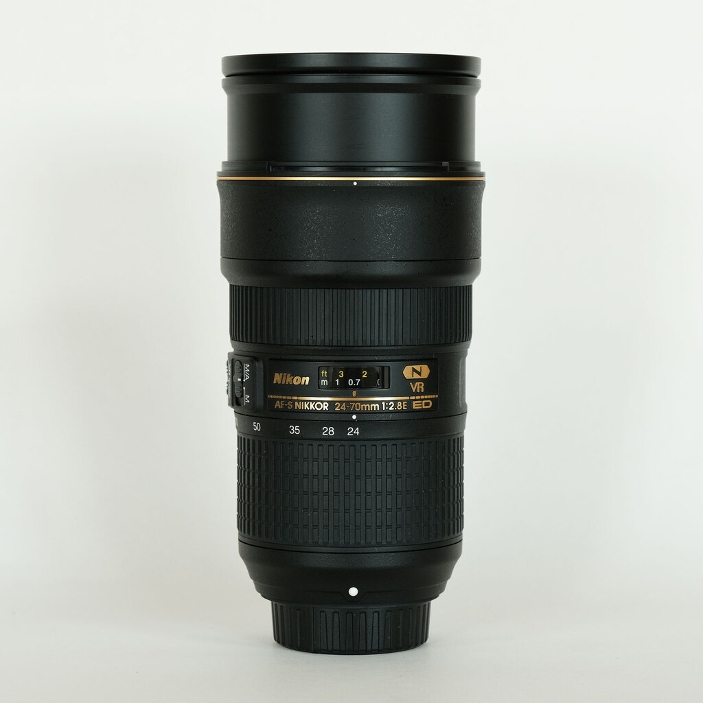 Nikon AF-S NIKKOR 24-70mm f/2.8E ED VR Nikon AF-S NIKKOR 24-70mm f/2.8E ED VR