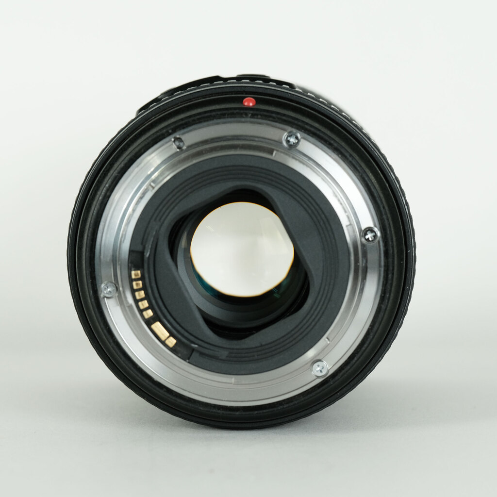 Canon EF24-105mm F4L IS II USM Canon EF24-105mm F4L IS II USM