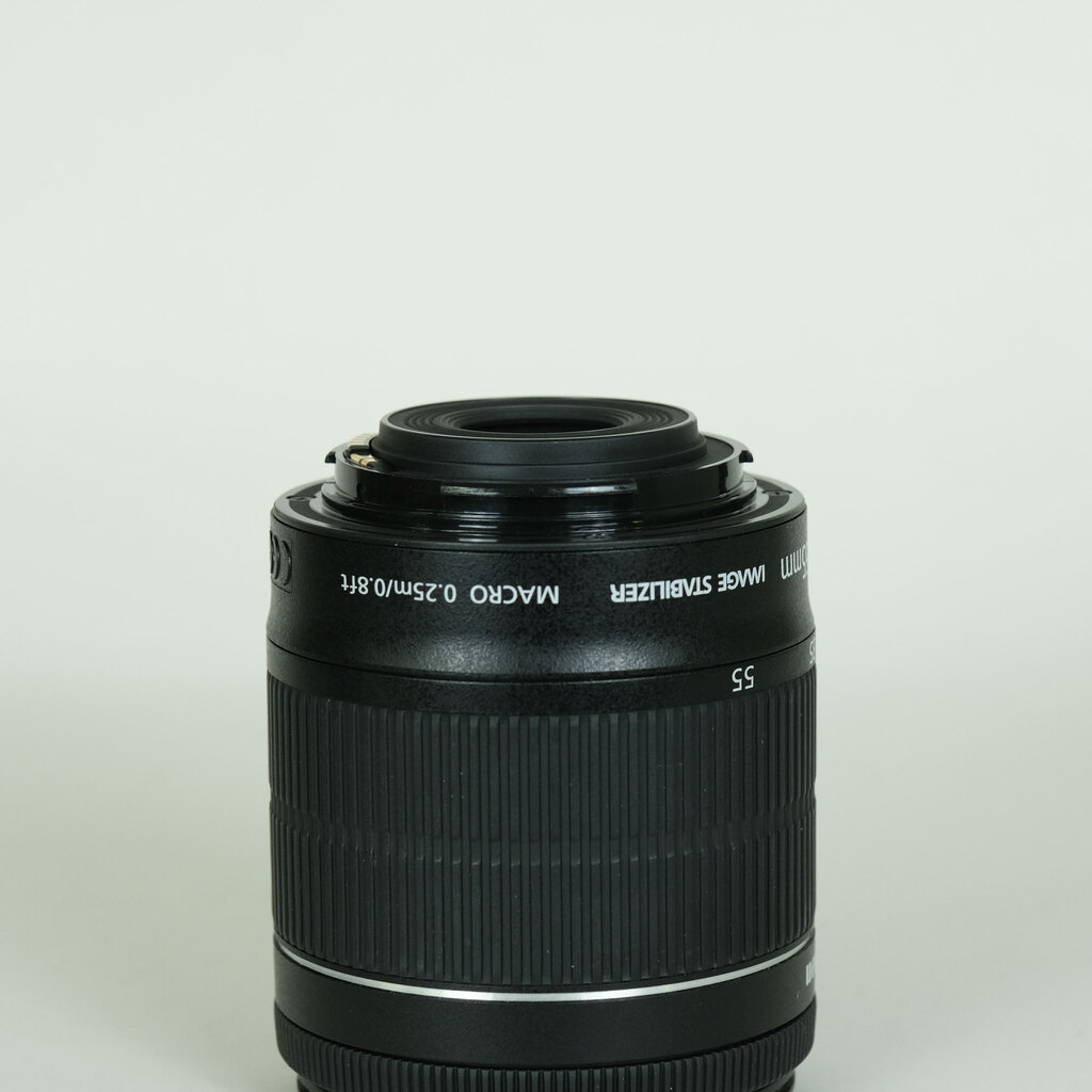 Canon EF-S18-55mm F3.5-5.6 IS STM