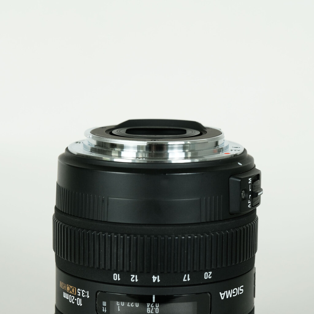 SIGMA 10-20mm F3.5 EX DC HSM (キヤノンEF用) SIGMA 10-20mm F3.5 EX DC HSM (キヤノンEF用)