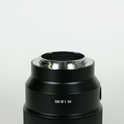 SONY FE 85mm F1.8 SEL85F18 SONY FE 85mm F1.8 SEL85F18
