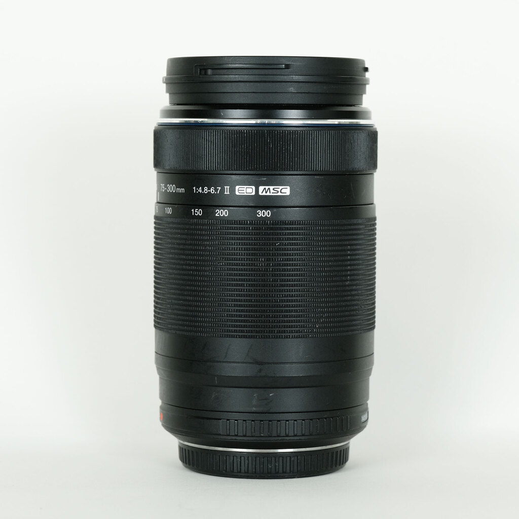 OLYMPUS M.ZUIKO DIGITAL ED 75-300mm F4.8-6.7 II OLYMPUS M.ZUIKO DIGITAL ED 75-300mm F4.8-6.7 II