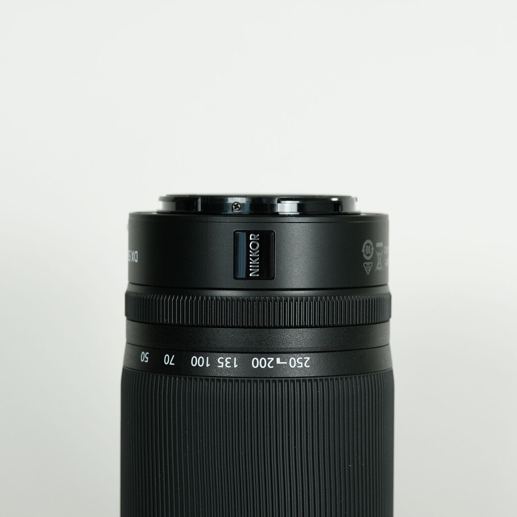 Nikon NIKKOR Z DX 50-250mm f/4.5-6.3 VR Nikon NIKKOR Z DX 50-250mm f/4.5-6.3 VR