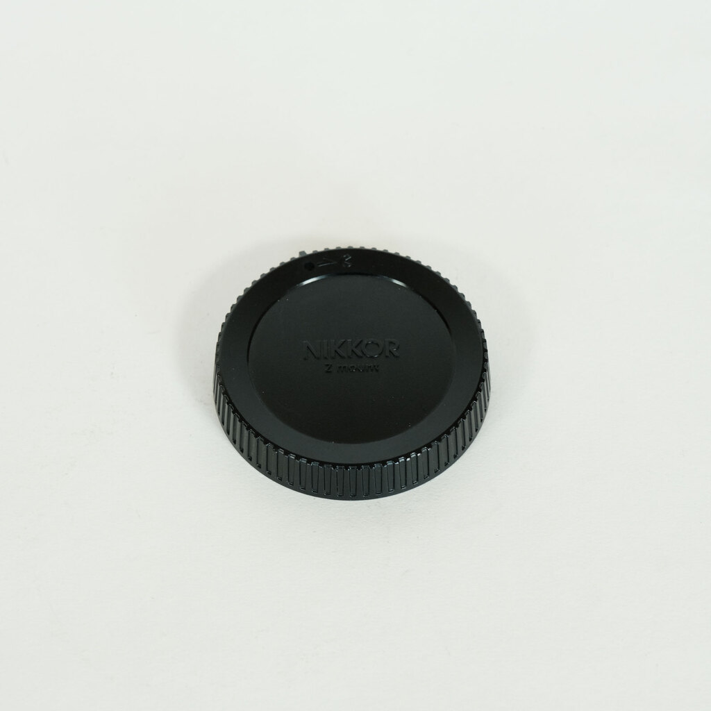 Nikon NIKKOR Z 40mm f/2 Nikon NIKKOR Z 40mm f/2