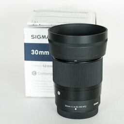 SIGMA 30mm F1.4 DC DN｜Contemporary [フジフイルムX用]