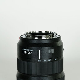 Panasonic LUMIX S 20-60mm F3.5-5.6 Panasonic LUMIX S 20-60mm F3.5-5.6