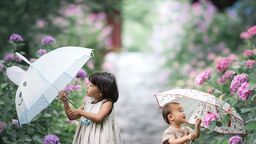 〝表情〟も〝仕草〟も〝風景〟も。 中望遠の視点で、残したい一瞬を一枚に詰め込んで