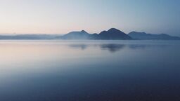 流れていく一瞬に美しさを感じて。 あるべきものが無いような寂しさを写真に残していく 流れていく一瞬に美しさを感じて。 あるべきものが無いような寂しさを写真に残していく