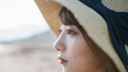 一番美しく撮れる角度・瞬間を探しながら。 その人の“最高の一枚”を追求していく 一番美しく撮れる角度・瞬間を探しながら。 その人の“最高の一枚”を追求していく