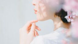 自分の中の解釈や光景を大切に。 余白から生まれる「何か」に、物語を見出していく 自分の中の解釈や光景を大切に。 余白から生まれる「何か」に、物語を見出していく