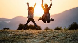 子ども達との時間全てが宝物。 幸せな瞬間、消えて欲しくない瞬間を写真に残していく 子ども達との時間全てが宝物。 幸せな瞬間、消えて欲しくない瞬間を写真に残していく